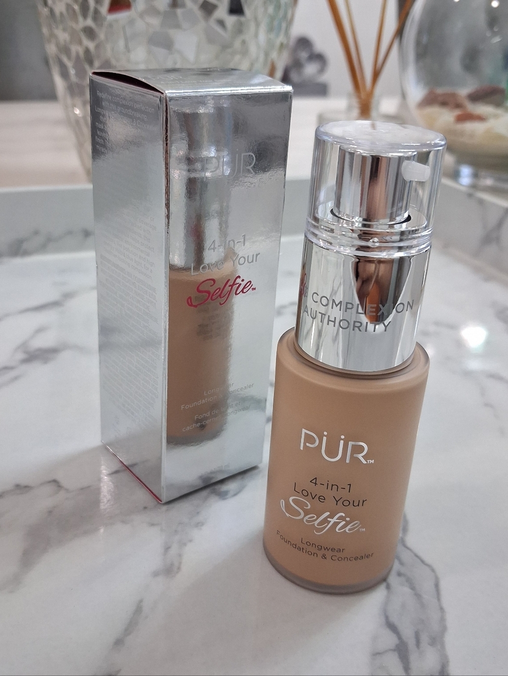 PUR TN1 Love Your Selfie Latte Light Tan Longwear Foundation Concealer 4-in-1